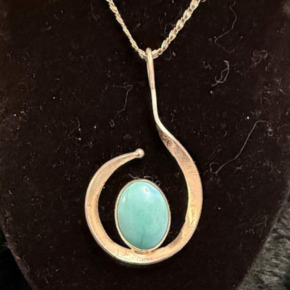 925 Silver Pendant Necklace with Turquoise Oval Stone